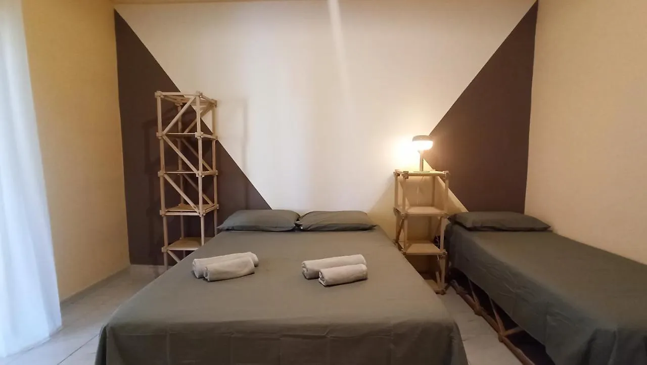 Hotel Casa Base Bari Italia
