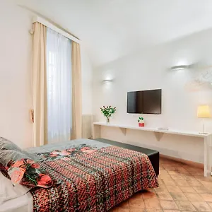 https://relais-giulia-rome.it-romehotels.com