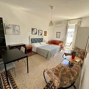 Via Trevisani Apartamento