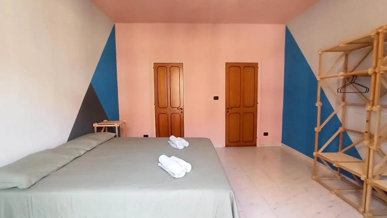 Hotel Casa Base Bari Italien